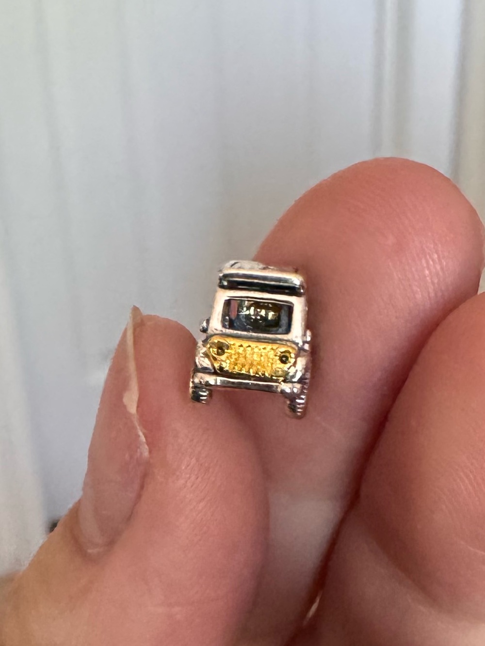 New Two Toned Adventure Jeep Charm - Picture 4 of 6